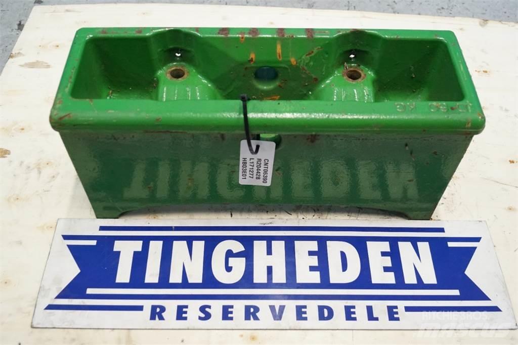 John Deere 6105M Frontgewichte