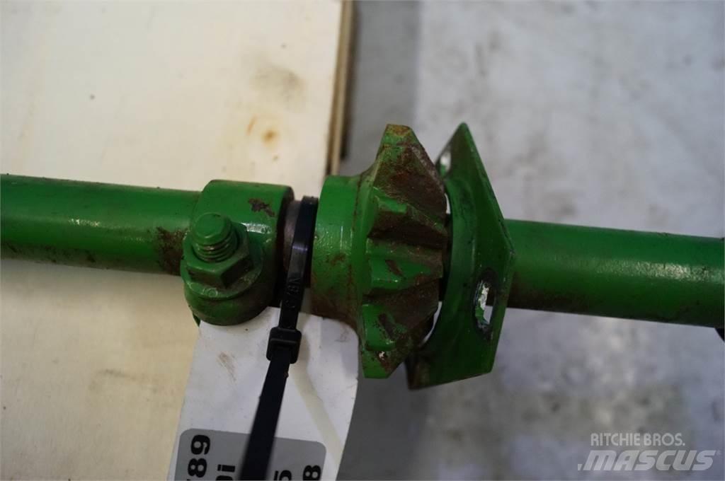 John Deere 9780 Sand- und Salzstreuer