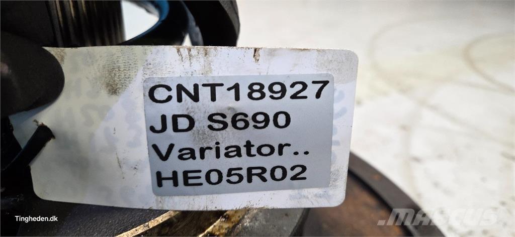 John Deere S690 Sonstige Landmaschinen