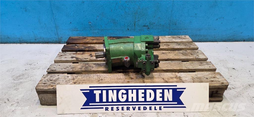 John Deere S690 Hydraulik