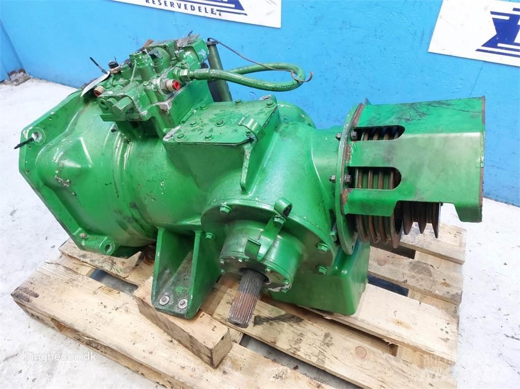 John Deere T660I Getriebe