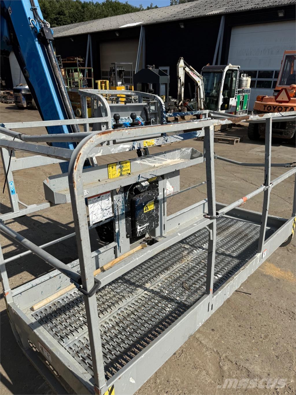 Manitou 280TJ Gelenkteleskoparbeitsbühnen