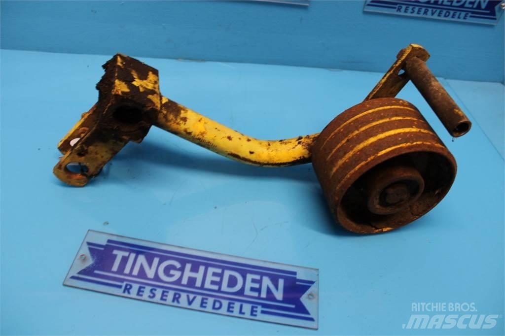 New Holland 1550 Sonstige Landmaschinen