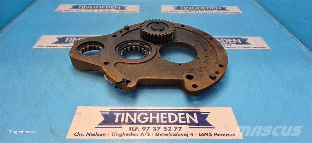 New Holland 8340 Getriebe