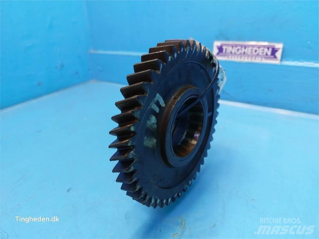 New Holland T6 Getriebe