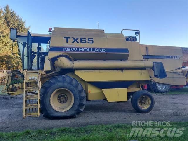 New Holland TX65 Mähdrescher