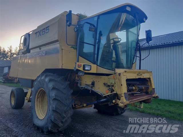 New Holland TX65 Mähdrescher