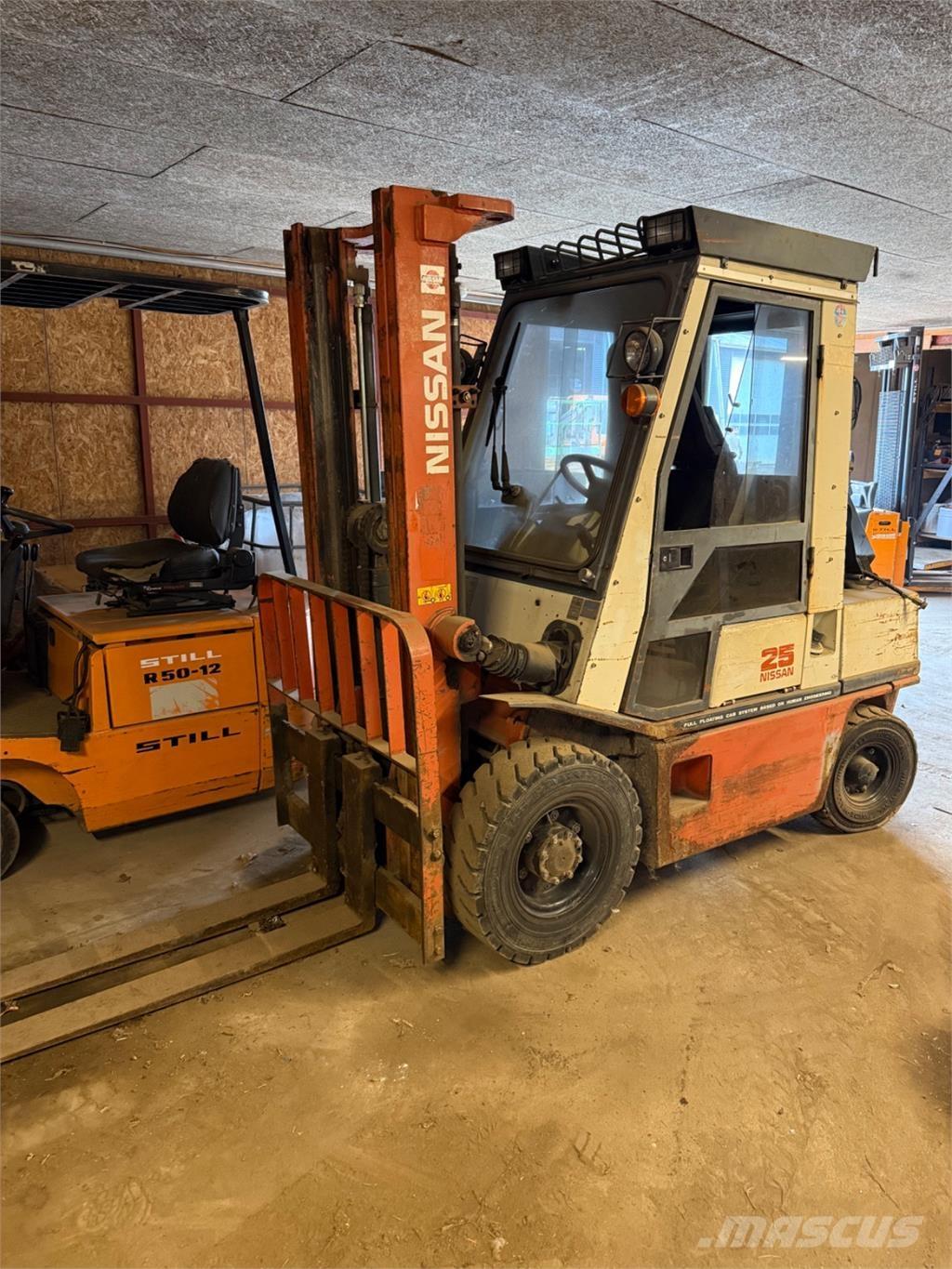 Nissan FG25 Gasstapler