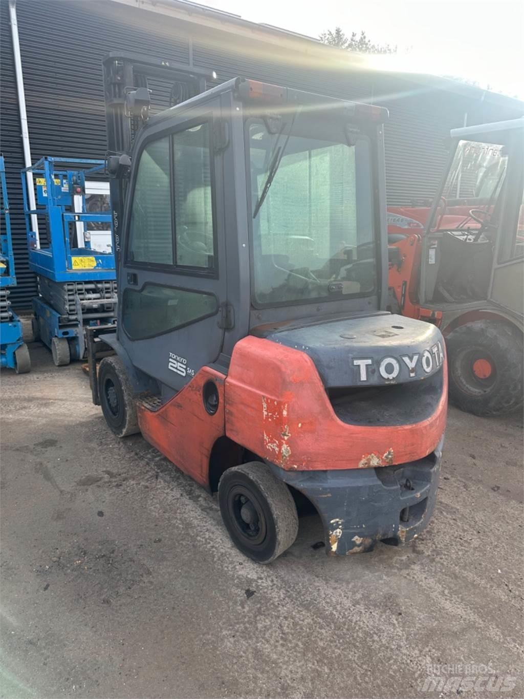 Toyota FD25 Dieselstapler
