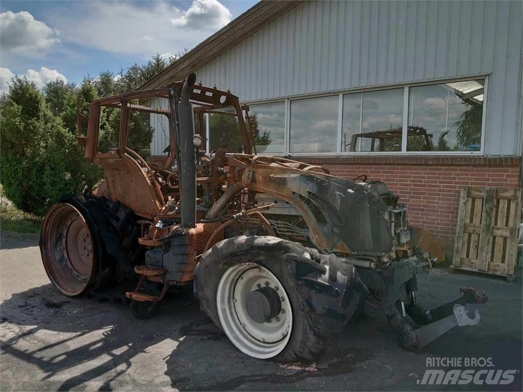 Valtra T213 Traktoren