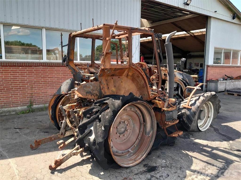Valtra T213 Traktoren