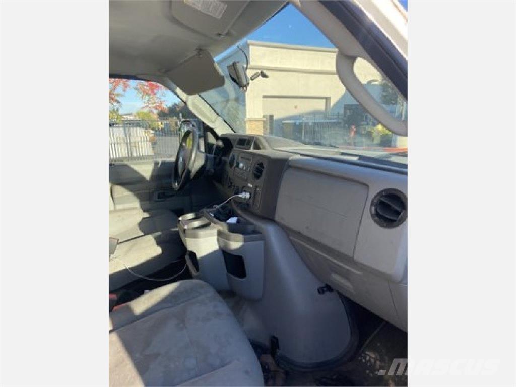 Ford E350 Kofferaufbau