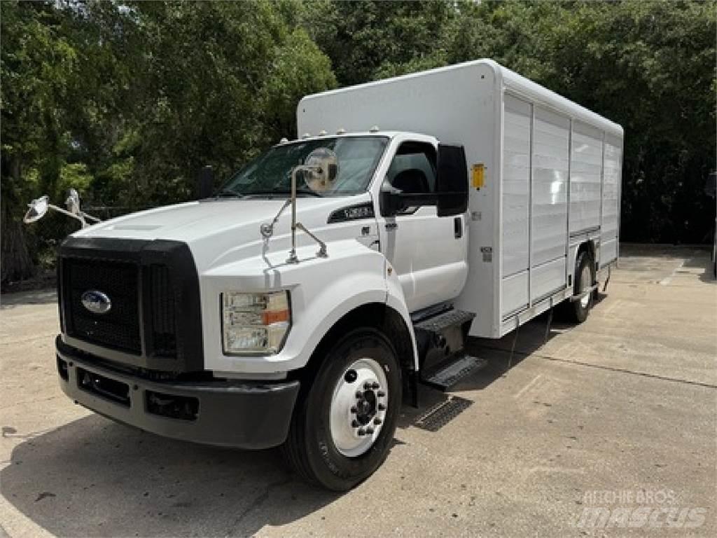 Ford F650 Getränkewagen
