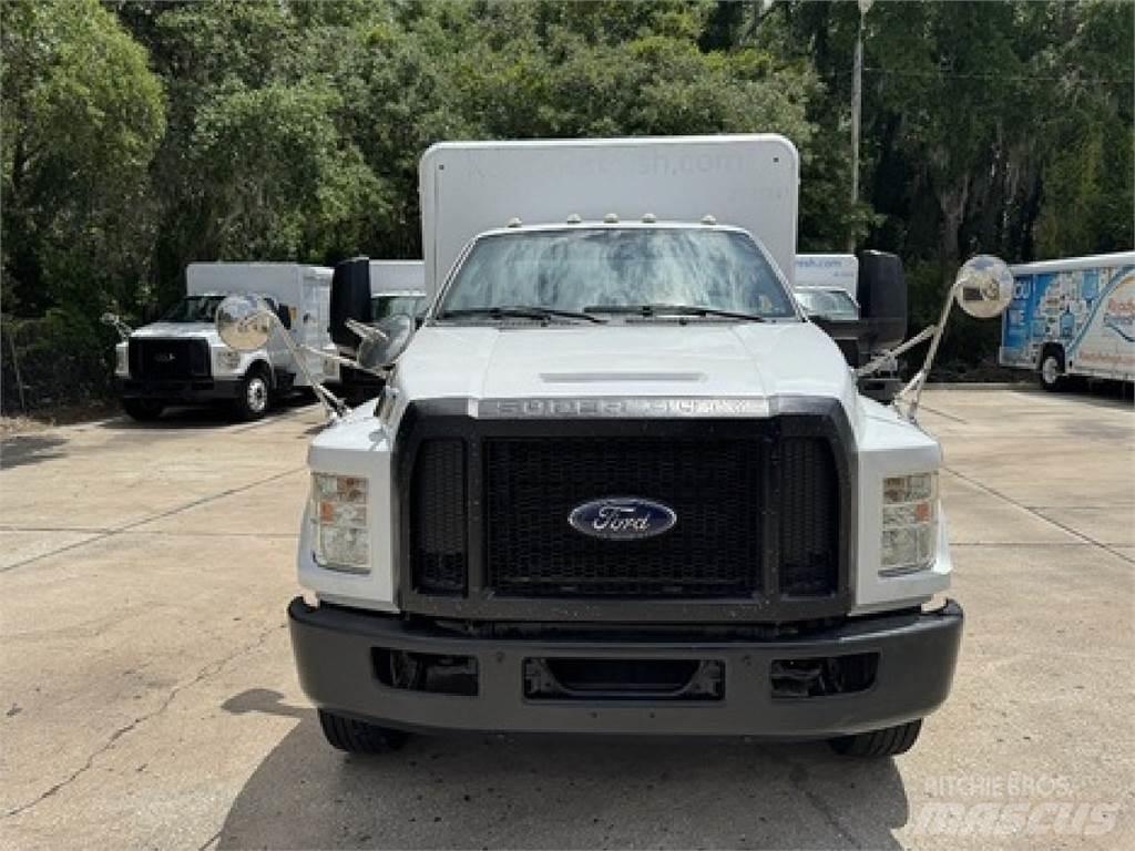 Ford F650 Getränkewagen