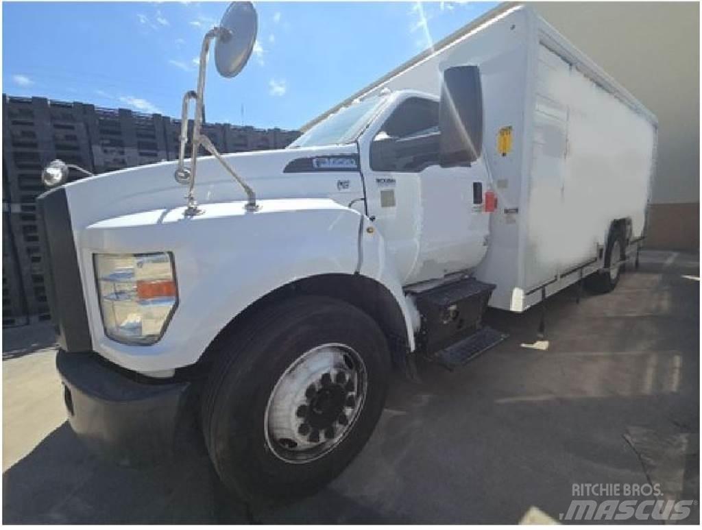 Ford F650 Getränkewagen