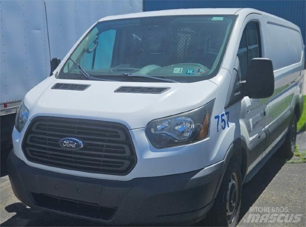 Ford Transit 150 Lieferwagen