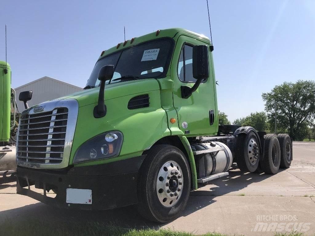 Freightliner CA113 Sattelzugmaschinen