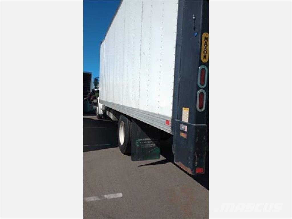 Freightliner M2 Kofferaufbau