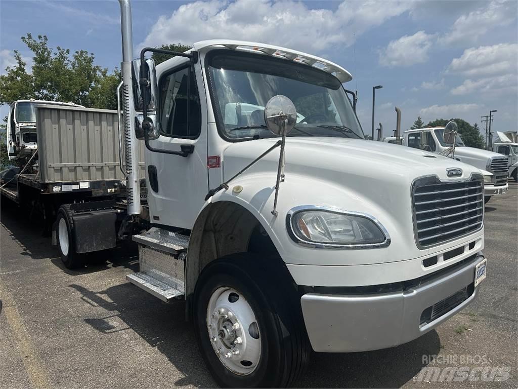 Freightliner M2 106 Sattelzugmaschinen