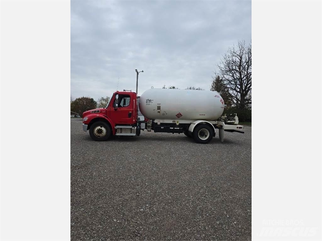 Freightliner M2 106 Andere Fahrzeuge