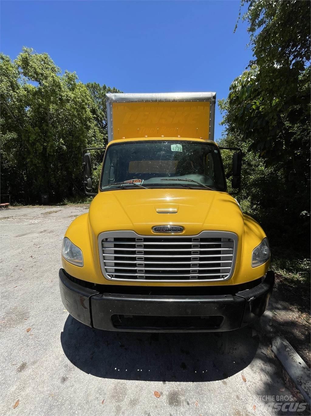 Freightliner M2 106 Kofferaufbau