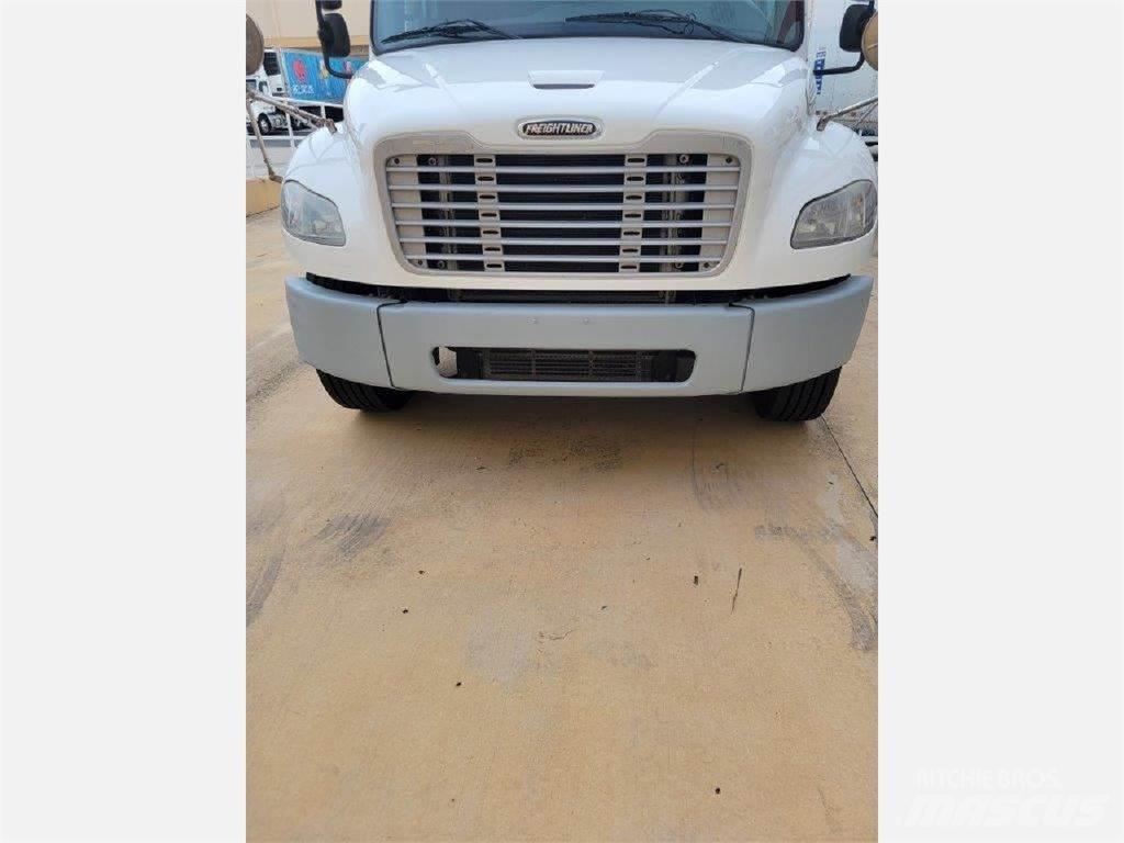 Freightliner M2106 Getränkewagen