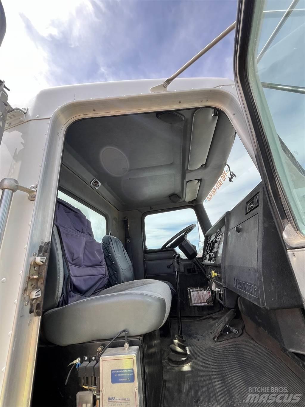 Kenworth T300 Andere Fahrzeuge