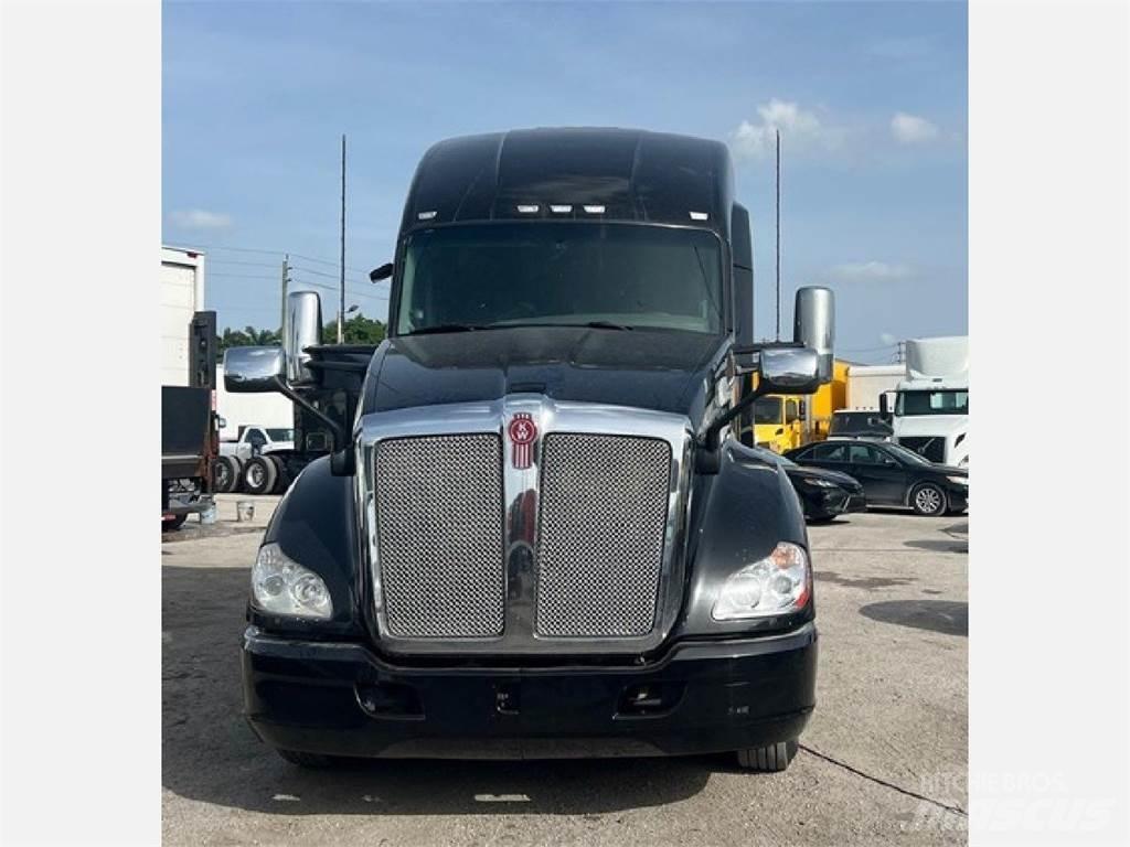 Kenworth T680 Sattelzugmaschinen
