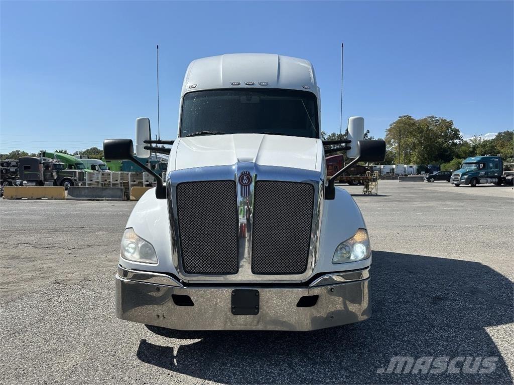 Kenworth T680 Sattelzugmaschinen