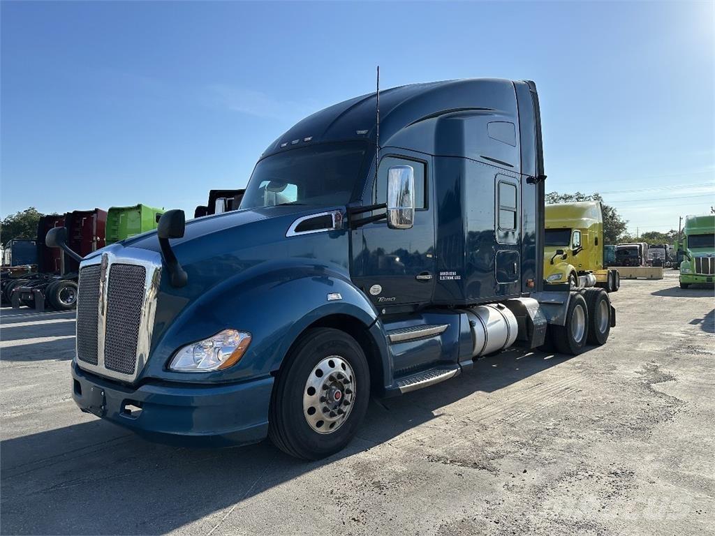 Kenworth T680 Sattelzugmaschinen