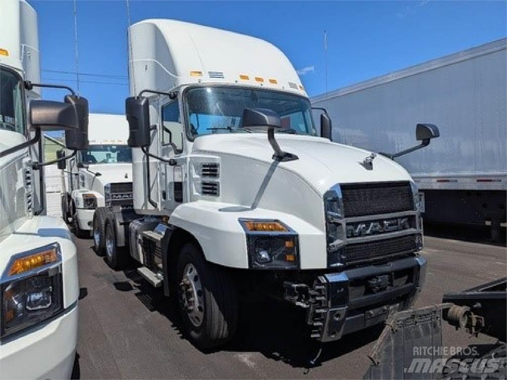 Mack AN64T Sattelzugmaschinen