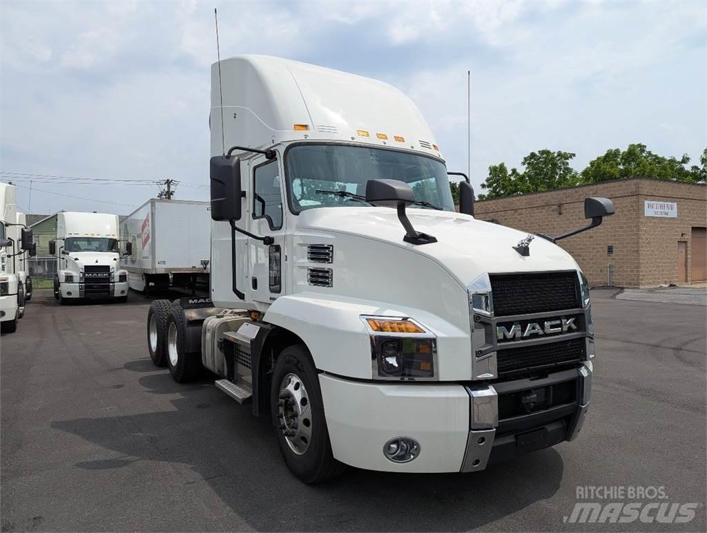 Mack AN64T Sattelzugmaschinen