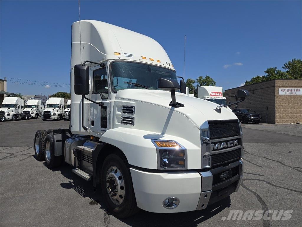 Mack AN64T Sattelzugmaschinen