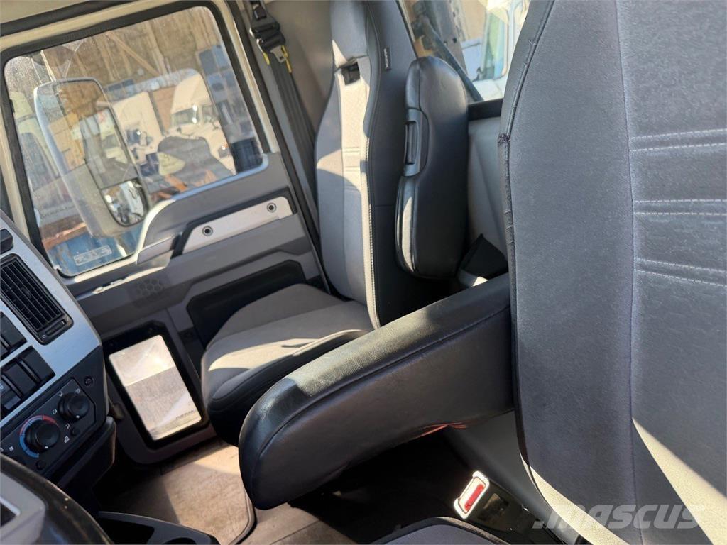 Mack AN64T Sattelzugmaschinen