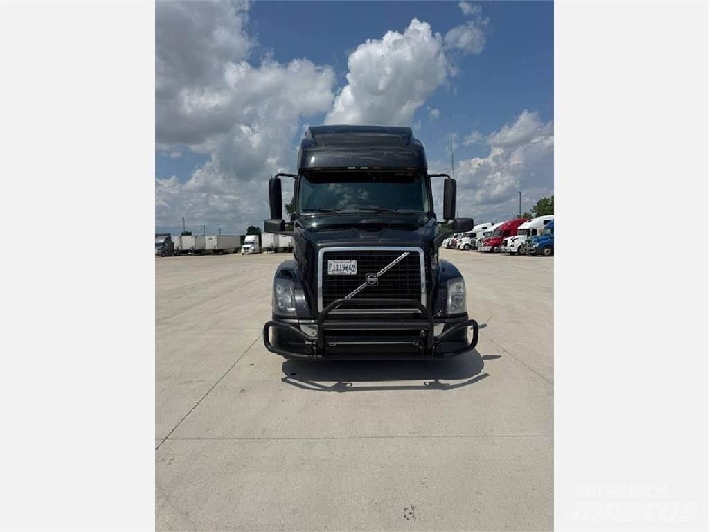 Volvo VNL 760 Sattelzugmaschinen