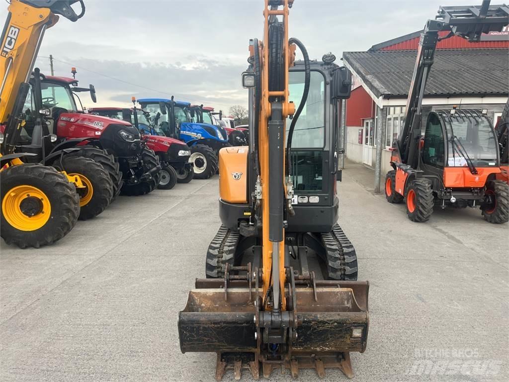 CASE CE CX30C Raupenbagger