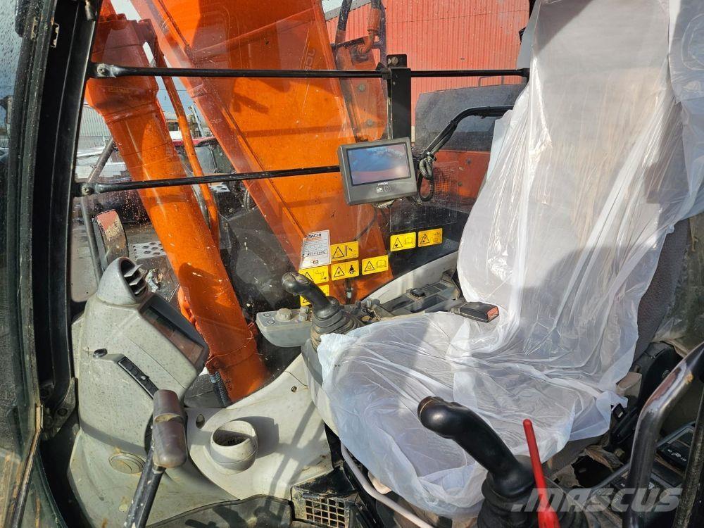 Hitachi ZX135 Raupenbagger