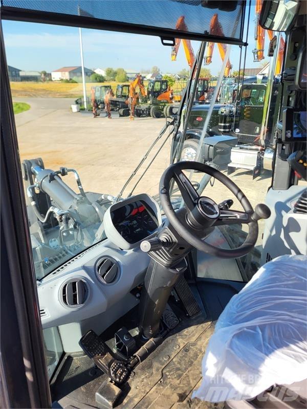 Develon DL220-7 Radlader