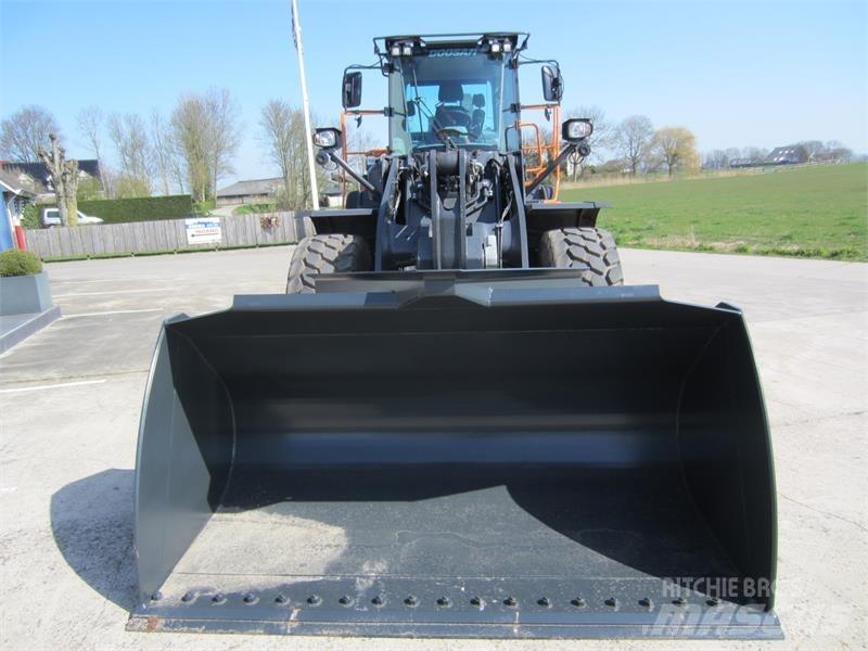 Develon DL380-7 Radlader