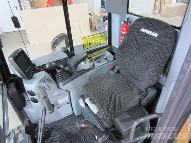 Develon DX27z-7 Minibagger < 7t