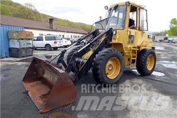 CAT IT12F Radlader