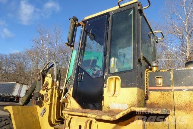 CAT IT28F Radlader