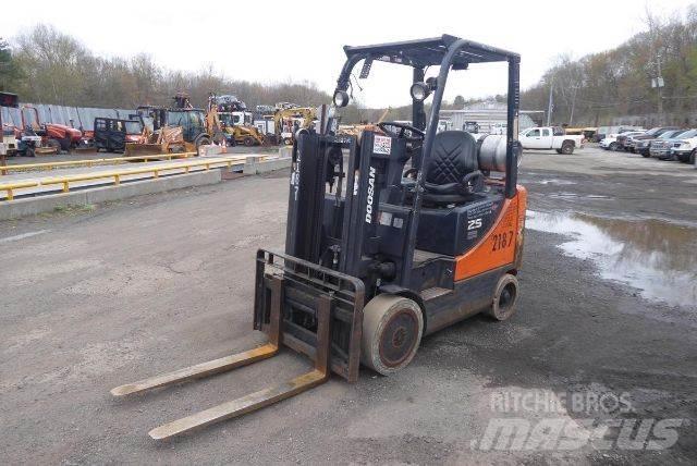 Doosan GC25P-5 Andere Gabelstapler