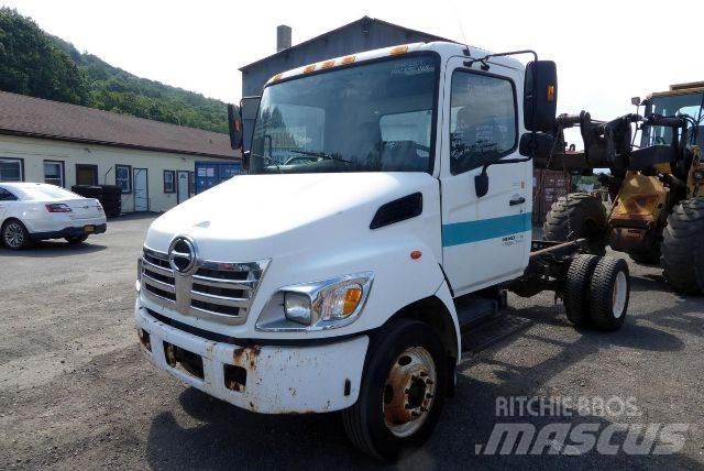 Hino NB165 Wechselfahrgestell