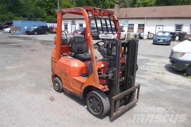 Toyota 7FGCU25 Andere Gabelstapler