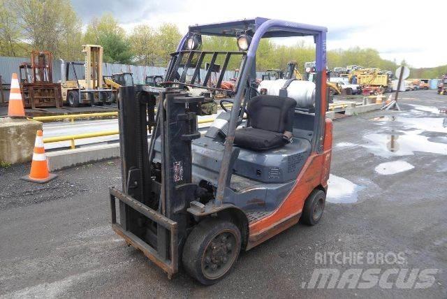 Toyota 8FGCU25 Andere Gabelstapler