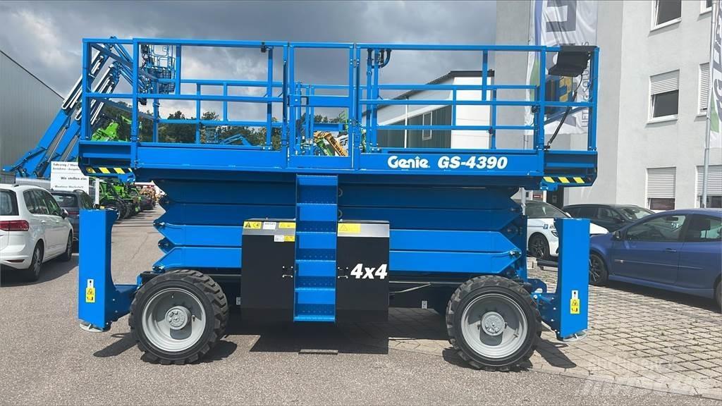 Genie GS-4390RT Scheren-Arbeitsbühnen