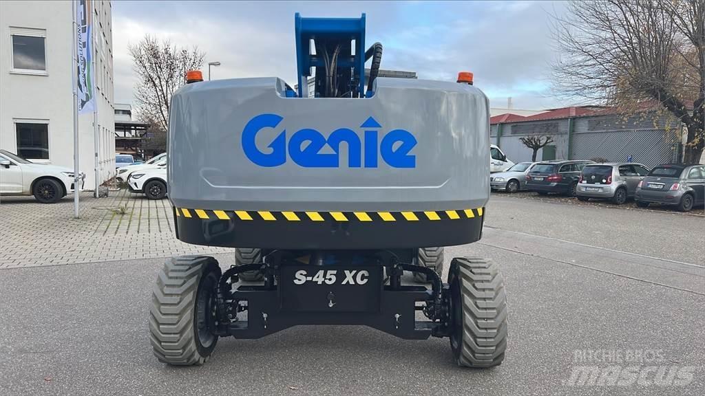 Genie S-45 XC Gelenkteleskoparbeitsbühnen