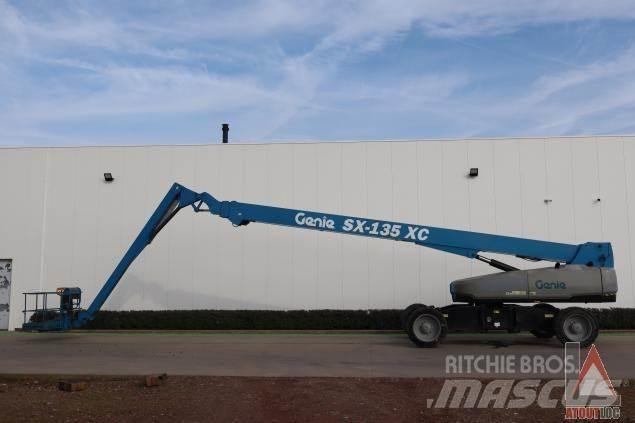 Genie SX135XC Gelenkteleskoparbeitsbühnen