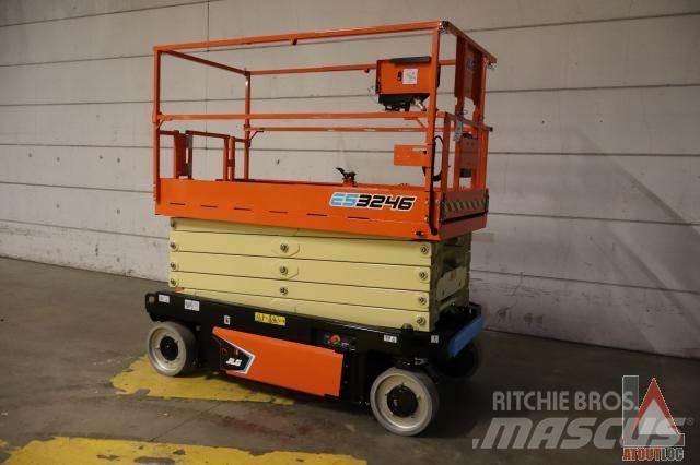 JLG 3246ES Gelenkteleskoparbeitsbühnen